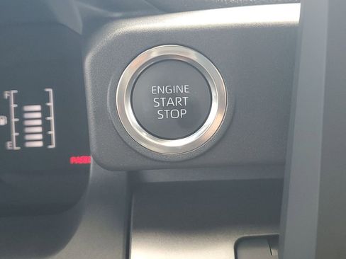 Certified 2025 Toyota 4Runner SR5 image 35