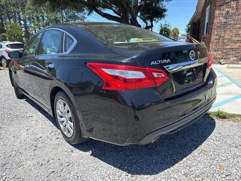 Used 2016 Nissan Altima 2.5 S w/ Power Driver Seat Package FWD image 5