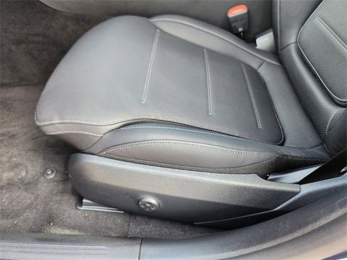 New 2025 Mercedes-Benz C 300 4MATIC Sedan image 7