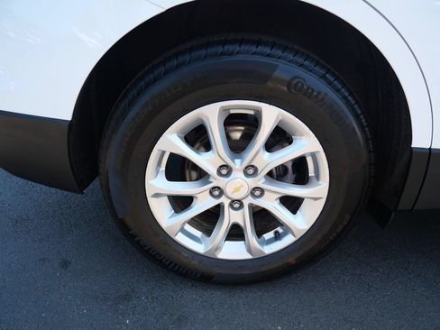 Used 2020 Chevrolet Equinox LS AWD/4WD image 38