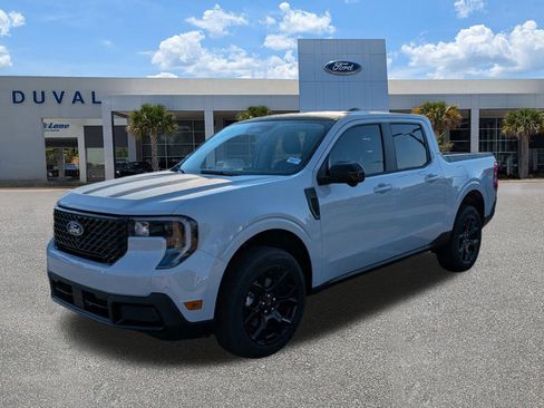 New 2025 Ford Maverick Lariat w/ Black Appearance Package image 7