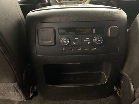 Used 2018 GMC Yukon XL Denali w/ Denali Ultimate Package image 34