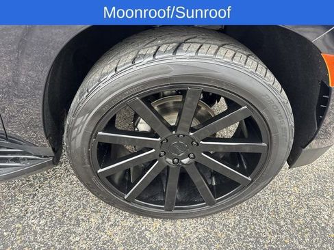 Used 2022 Chevrolet Tahoe RST w/ Sport Performance Package image 4