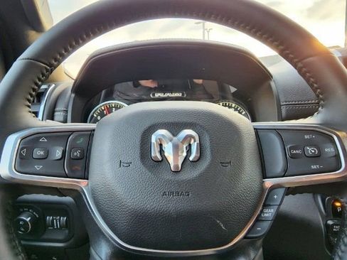 Used 2023 RAM 1500 Laramie AWD/4WD image 32