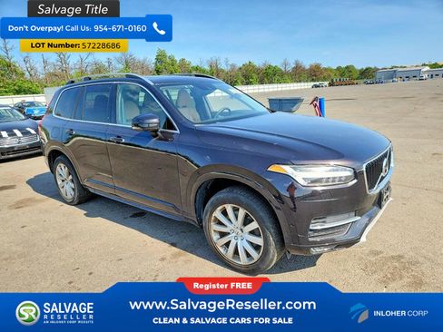 Used 2016 Volvo XC90 T6 Momentum w/ Momentum Plus Package AWD/4WD image 5