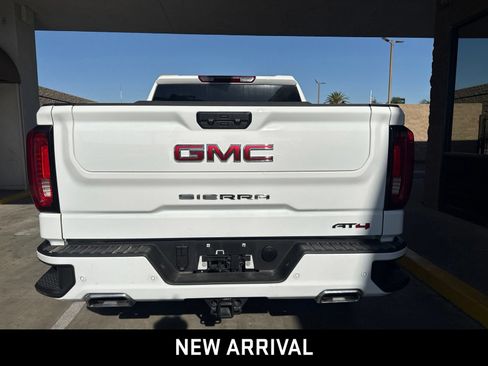 Certified 2025 GMC Sierra 1500 AT4 AWD/4WD image 5
