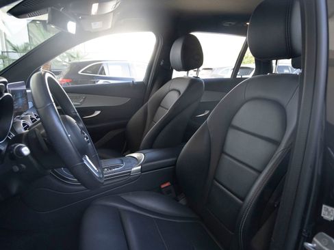 Used 2021 Mercedes-Benz GLC 300 image 12