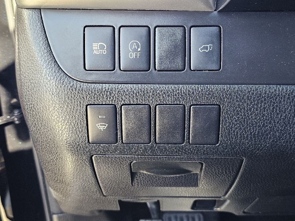 Used 2017 Toyota Highlander XLE FWD image 28