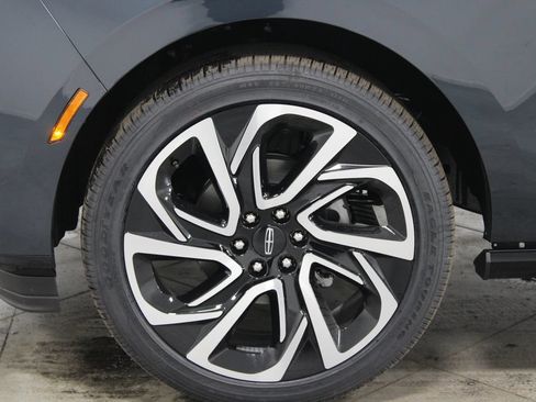 New 2026 Lincoln Navigator Reserve AWD/4WD image 20