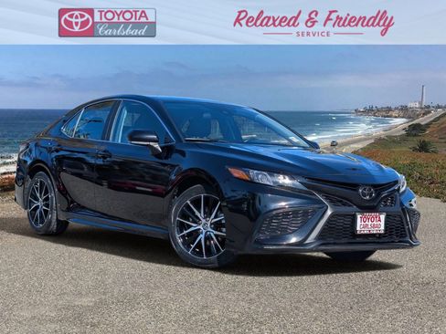 Used 2024 Toyota Camry SE FWD image 1