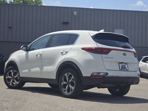 Used 2020 Kia Sportage LX AWD/4WD image 11