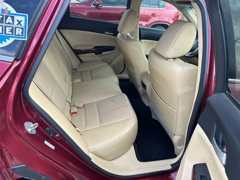 Used 2010 Honda Crosstour EX-L image 18