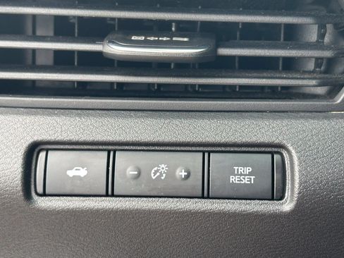 Used 2023 Nissan Altima 2.5 SV FWD image 15