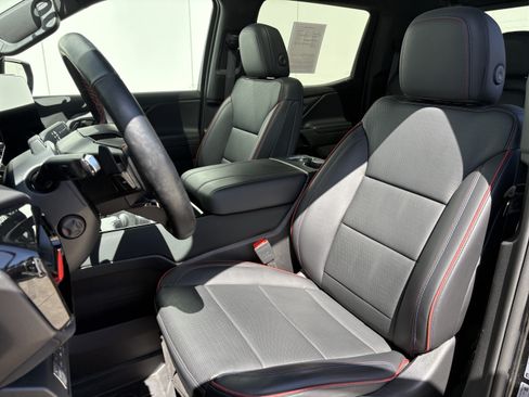 Used 2025 Chevrolet Silverado EV RST AWD/4WD image 10