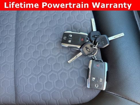 Used 2022 Chevrolet Colorado Z71 image 9