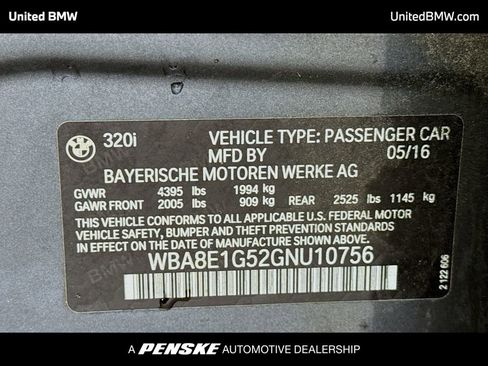 Used 2016 BMW 320i Sedan image 14