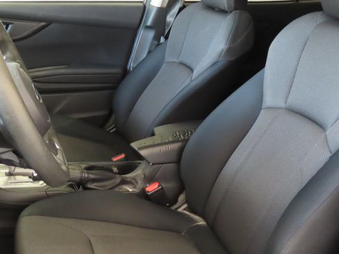 Used 2021 Subaru Crosstrek 2.0i AWD/4WD image 11
