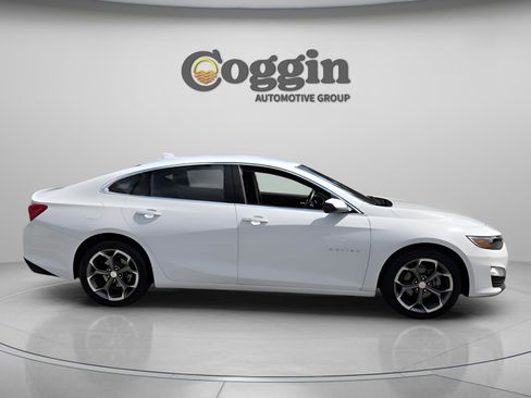 Used 2024 Chevrolet Malibu LT FWD image 6