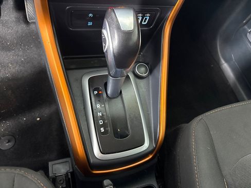 Used 2021 Ford EcoSport SE w/ SE Convenience Package image 22