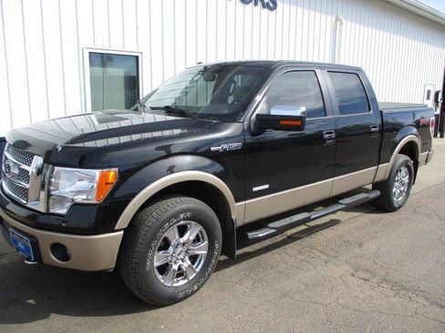 Used 2011 Ford F150 Lariat w/ Lariat Chrome Pkg image 2