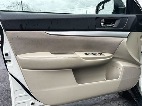 Used 2014 Subaru Outback 2.5i image 14