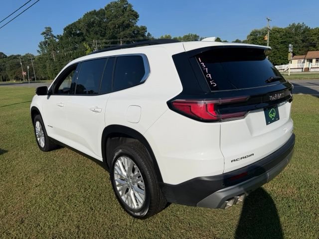 Certified 2026 GMC Acadia Elevation w/ Elevation Premium Package FWD image 7