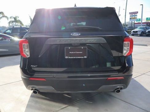 Used 2021 Ford Explorer XLT w/ Equipment Group 202A image 5