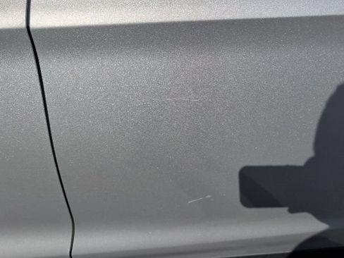 Used 2018 Ford Escape SE w/ SE Sport Appearance Package AWD/4WD image 17