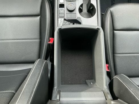 Used 2023 Volkswagen Atlas SE w/ Panoramic Sunroof Package image 16