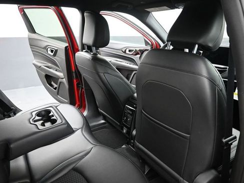 New 2026 Jeep Compass Latitude image 21