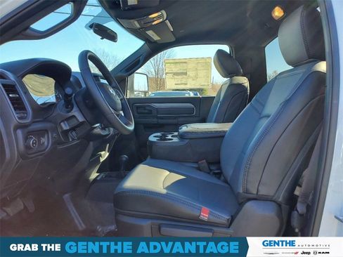 New 2024 RAM 2500 Tradesman w/ Chrome Appearance Group image 7