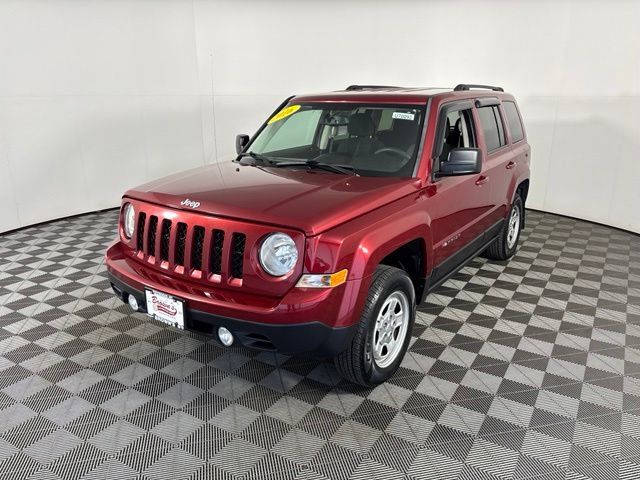 Used 2016 Jeep Patriot Sport w/ Power Value Group AWD/4WD image 3