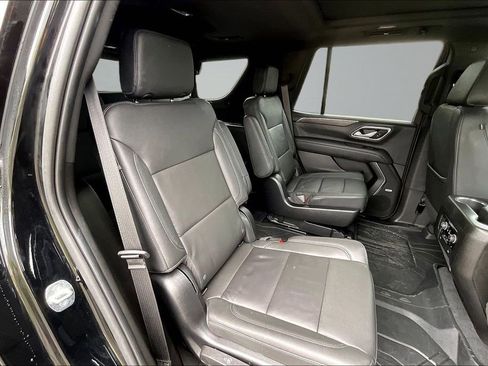 Used 2022 Chevrolet Tahoe LT w/ Luxury Package RWD image 27