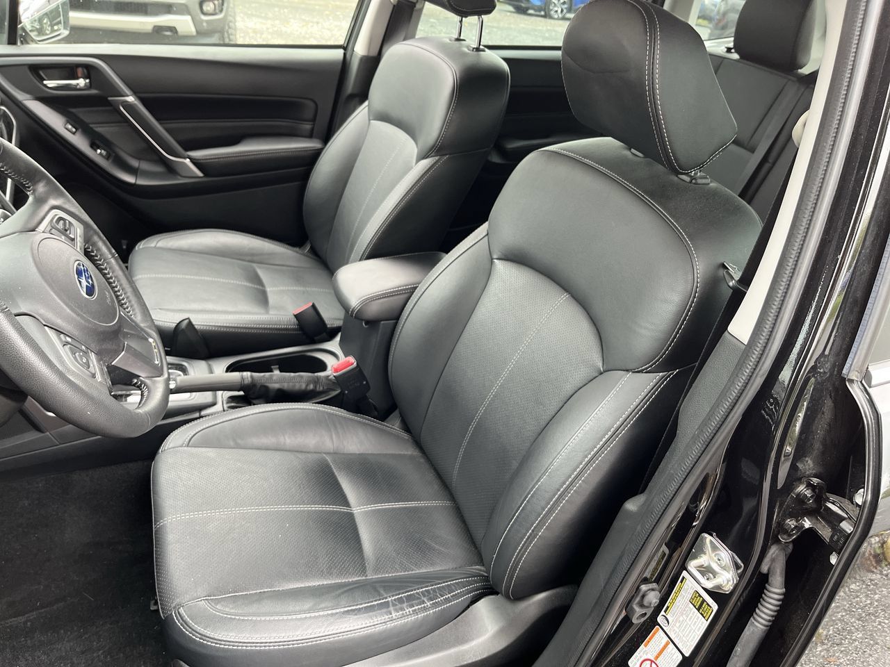 Used 2018 Subaru Forester 2.5i Touring AWD/4WD image 4