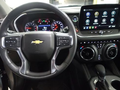 Used 2024 Chevrolet Blazer LT w/ Convenience Package FWD image 12