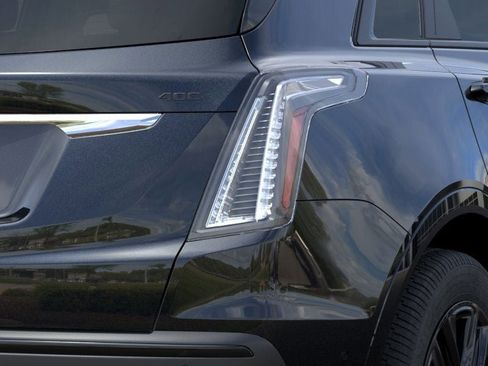 New 2026 Cadillac XT5 Sportv AWD/4WD image 11