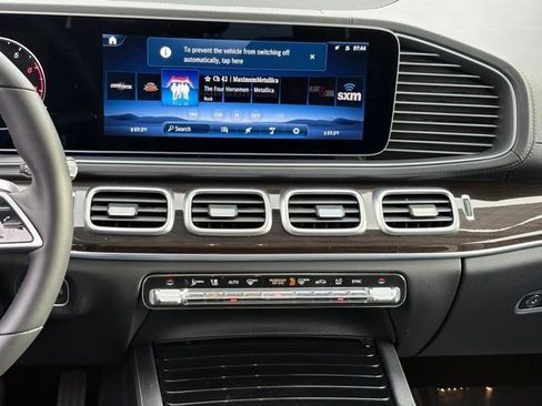 Certified 2024 Mercedes-Benz GLS 450 4MATIC image 23