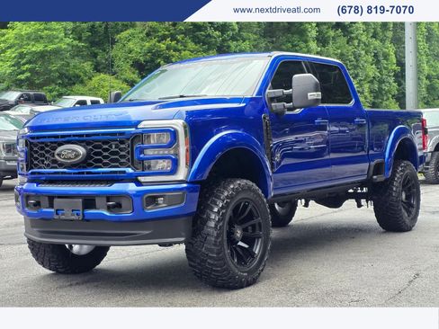 Used 2025 Ford F250 XLT w/ Black Appearance Package AWD/4WD image 1
