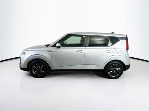 Used 2021 Kia Soul S FWD image 4