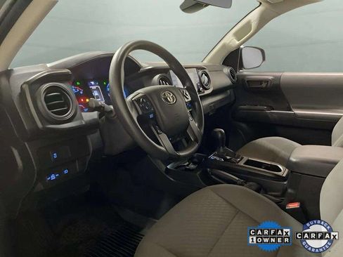 Used 2022 Toyota Tacoma SR image 15