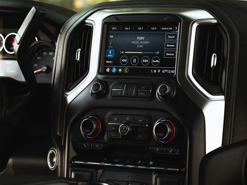 Used 2020 Chevrolet Silverado 1500 LT w/ All-Star Edition image 29