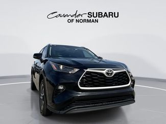 Used 2023 Toyota Highlander XLE video 1