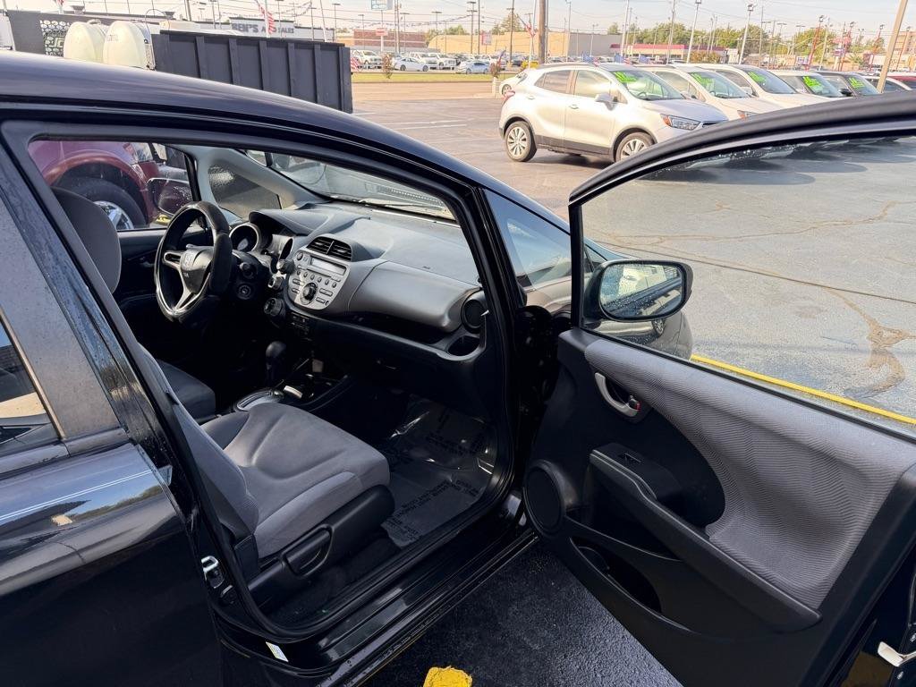 Used 2011 Honda Fit image 7