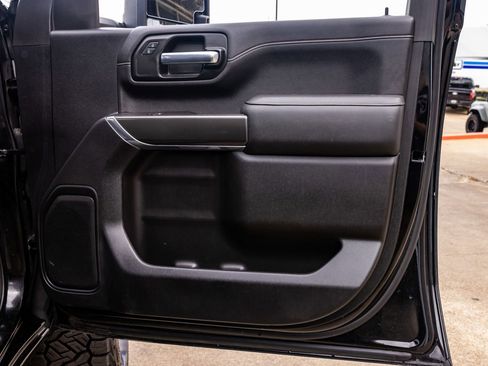 Used 2021 GMC Sierra 2500 AT4 image 32