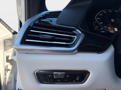 Used 2023 BMW X6 M50i w/ Executive Package image 36