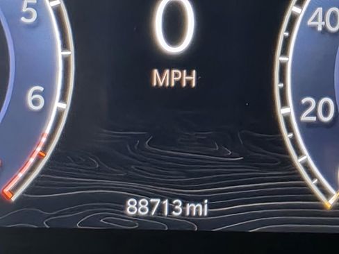 Used 2024 Jeep Grand Cherokee Laredo image 35