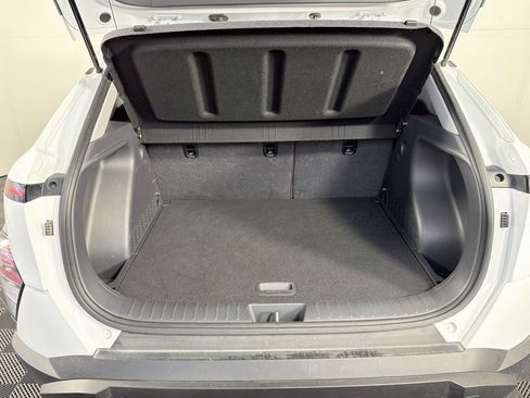 Used 2025 Hyundai Kona SEL FWD image 30