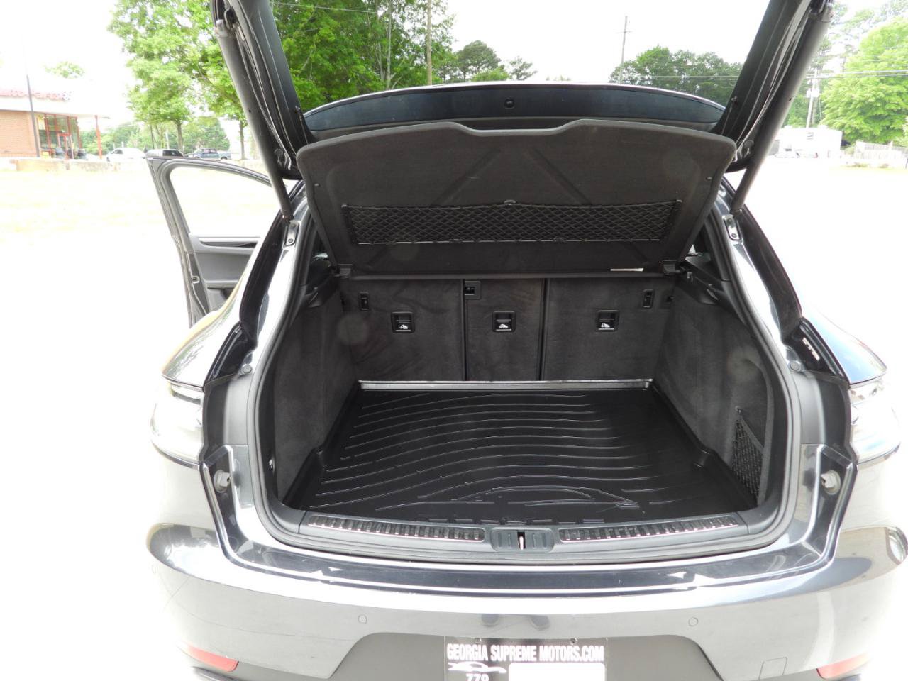 Used 2020 Porsche Macan S AWD/4WD image 44