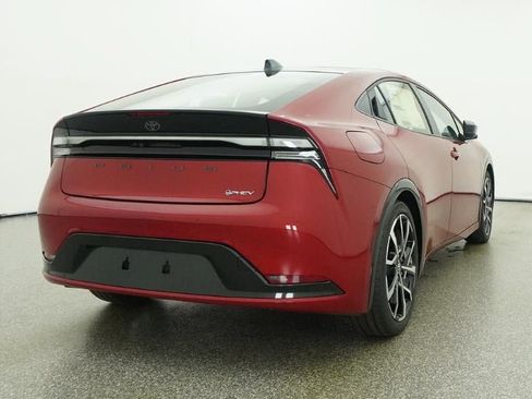 New 2026 Toyota Prius Plug-In Hybrid FWD image 24
