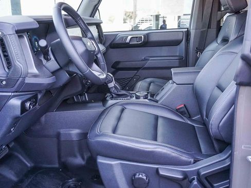 New 2025 Ford Bronco Badlands w/ Sasquatch Package image 17